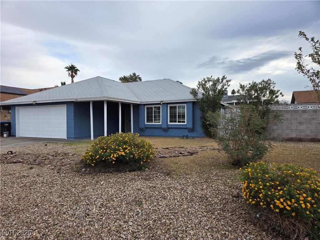 536 Close Ave Henderson NV single story home exterior