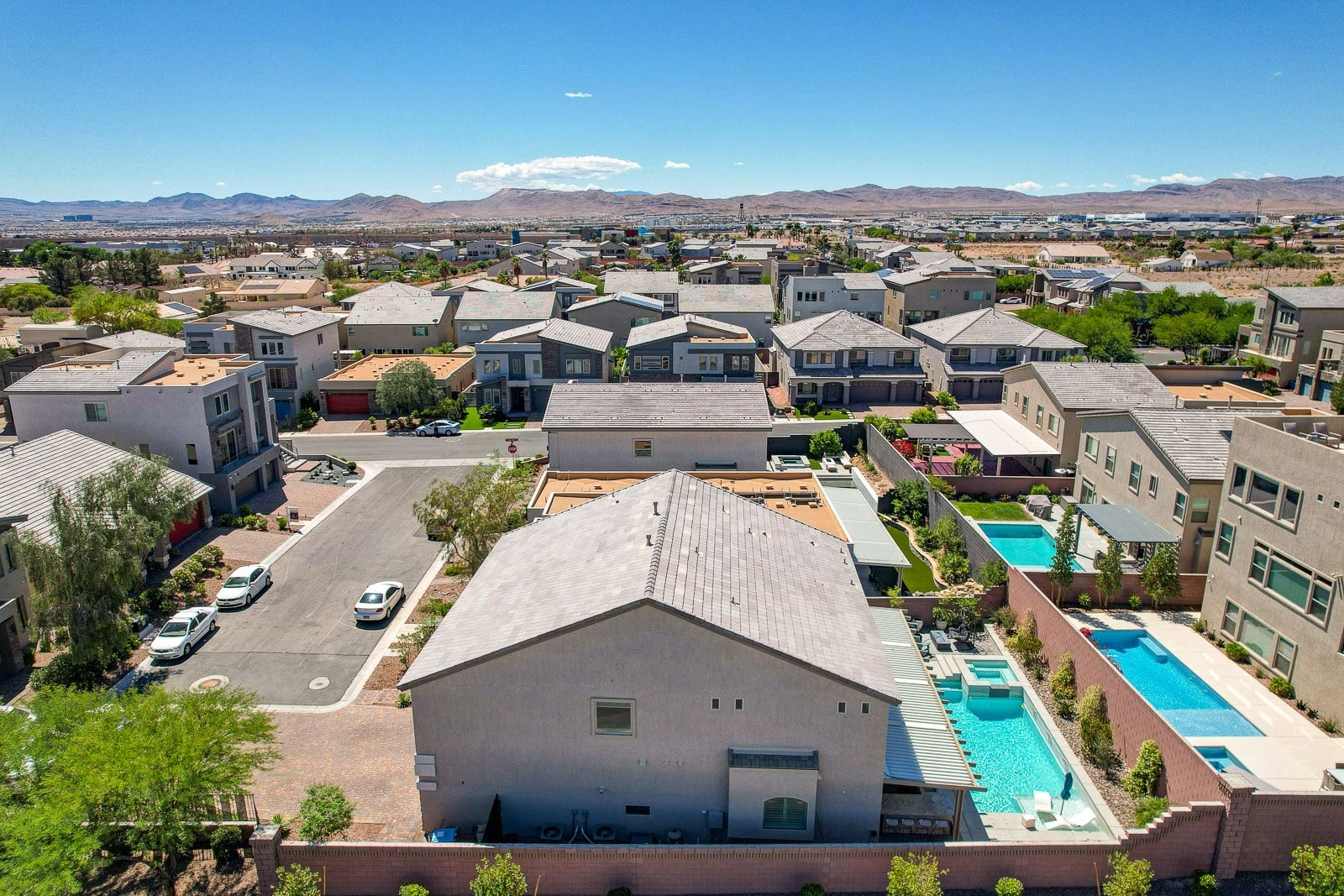 Aerial photograph of a Las Vegas luxury home sold by Tami Jacobson
