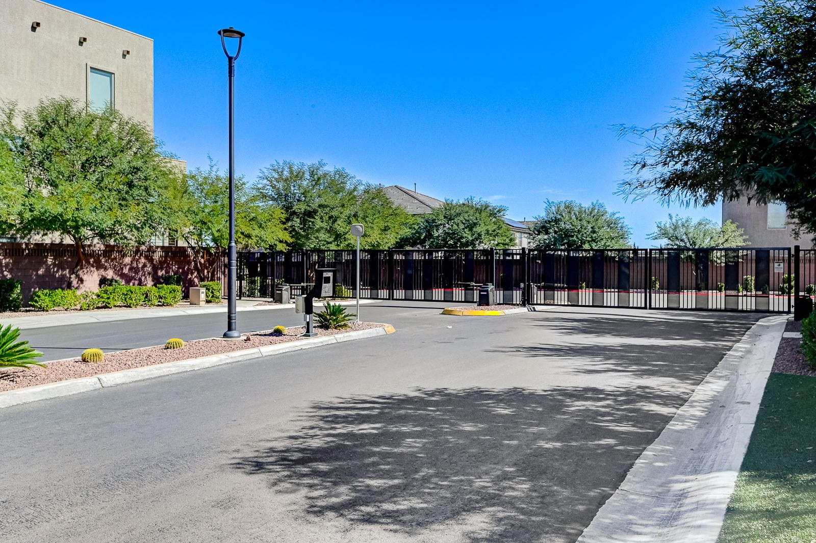 Rainbow Crossing Estates gated entry in Las Vegas 89139